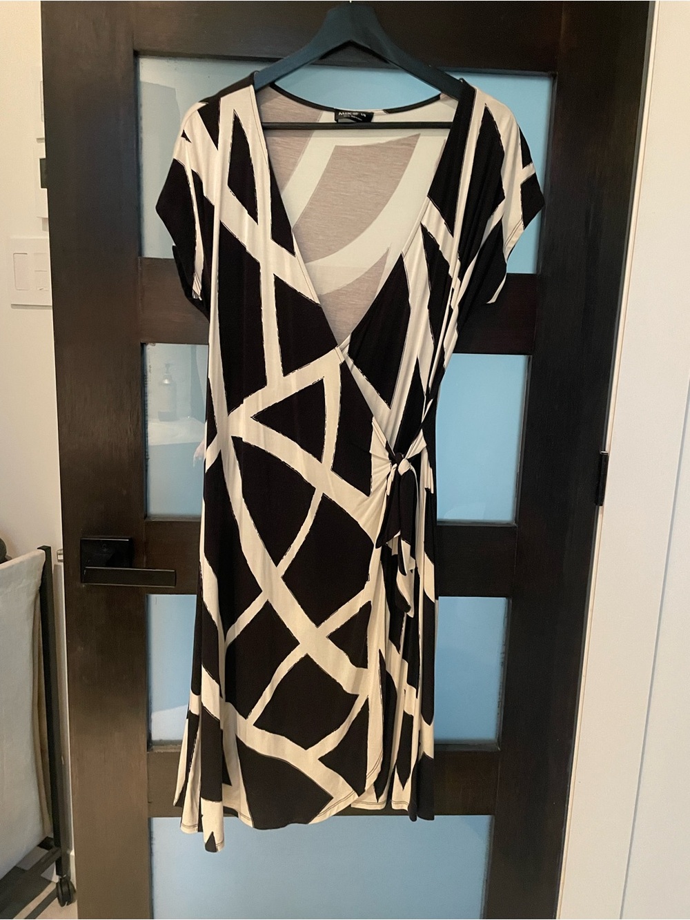 Miik Black & Cream Geometric Wrap Dress - Women size L